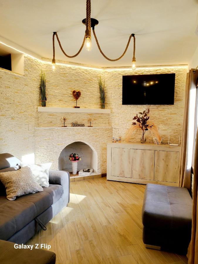 Villa Tore Куарту-Сант'Элена Экстерьер фото